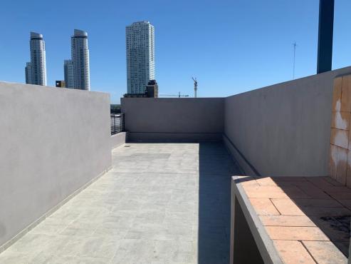 Oportunidad! Exclente departamento con terraza exclusiva.
