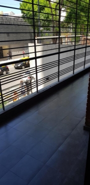 Departamento de 3 ambientes, amplias dimensiones - 65m²
