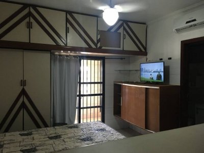 Apartamento com 1 Quarto e 1 banheiro à Venda, 33 m²
