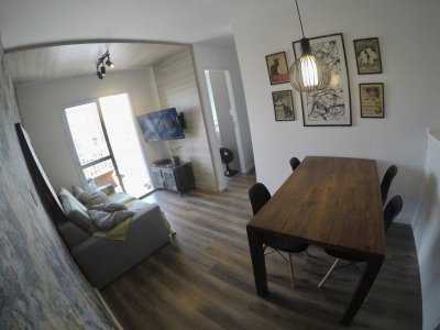 Apartamento com 2 Quartos e 2 banheiros à Venda, 52 m²