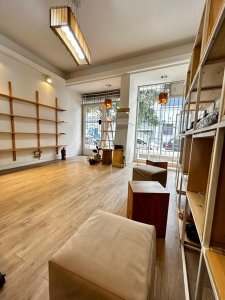 Local en Excelente Estado en Zona Comercial Barracas